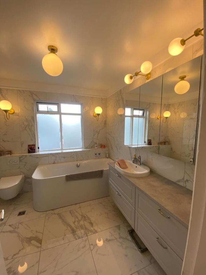 Casa Disa - Dreams, A Boutique Guesthouse In Reykjavik City'S Central Park And Botanical Garden In Laugardalur, Hot-Spring-Valley Extérieur photo